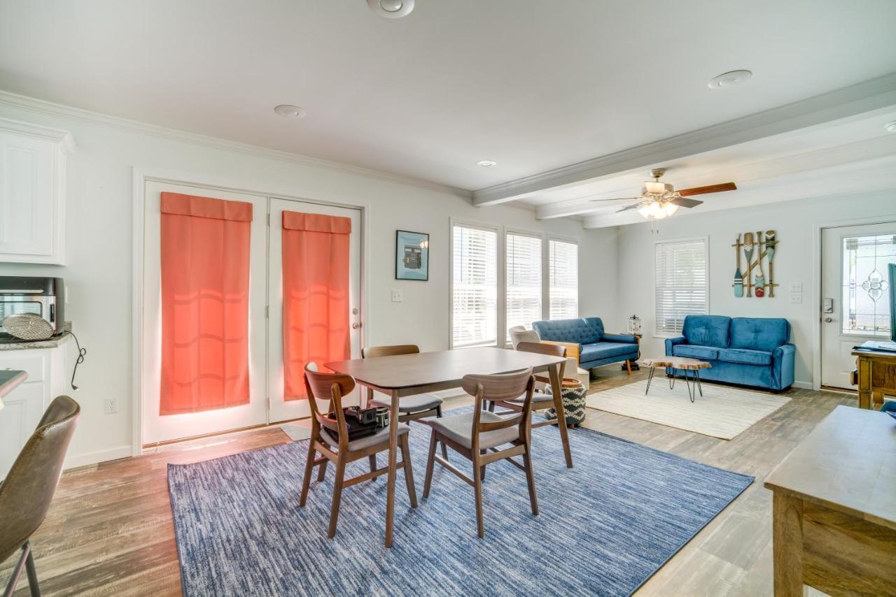 Charleston Home With Porch - 3 Mi To Folly Beach! Exterior photo