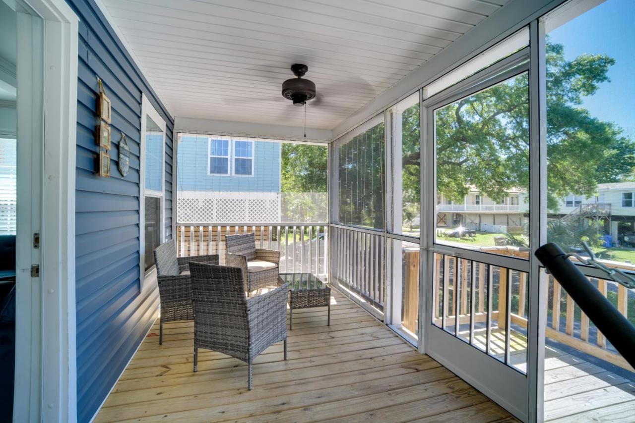 Charleston Home With Porch - 3 Mi To Folly Beach! Exterior photo